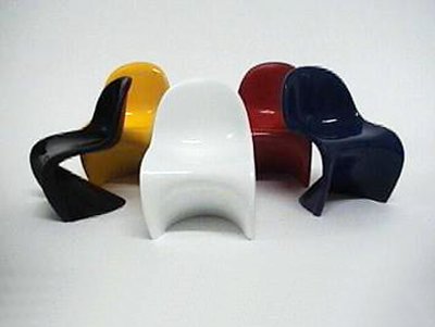 cadeiras panton coloridas